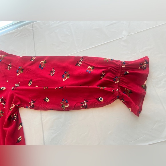 Suzanne Betro Red Floral Blouse - Picture 6 of 6